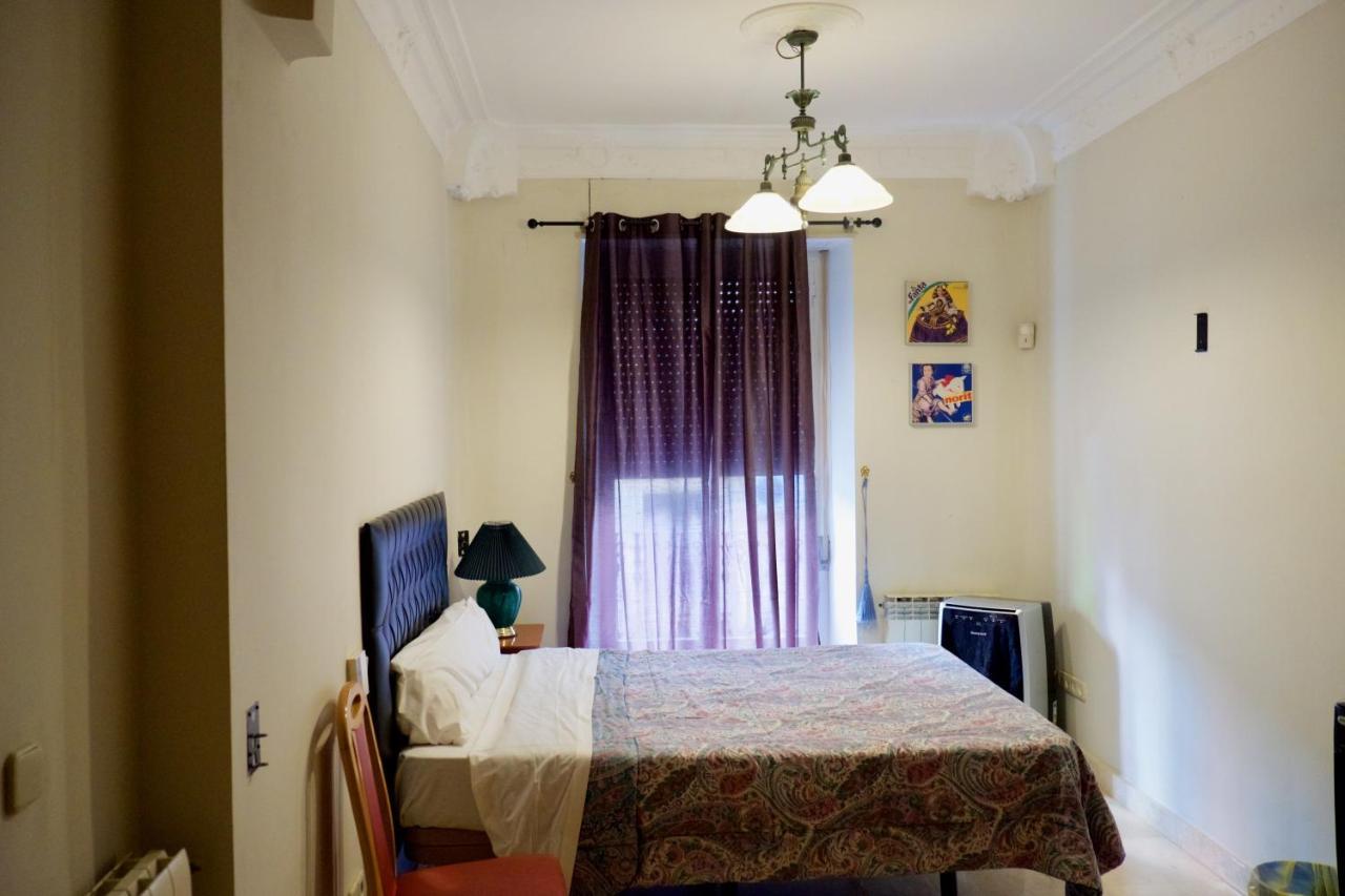 Bookingham ★Apartaments & Suites マドリード エクステリア 写真