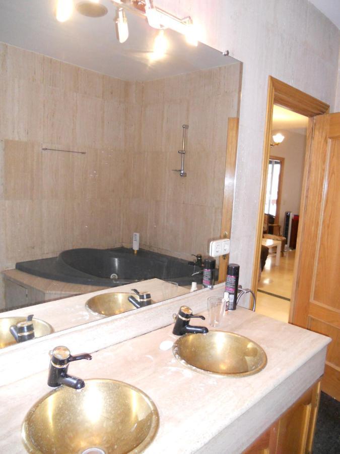 Bookingham ★Apartaments & Suites マドリード エクステリア 写真