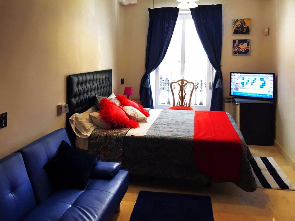 Bookingham ★Apartaments & Suites マドリード エクステリア 写真