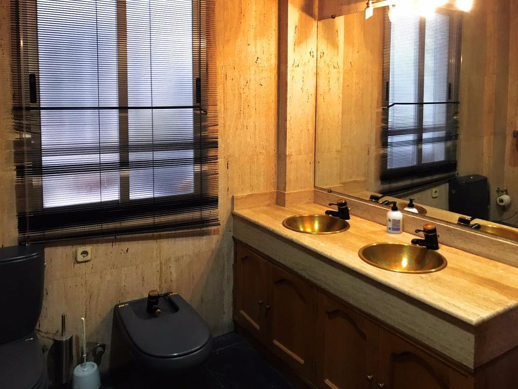 Bookingham ★Apartaments & Suites マドリード エクステリア 写真